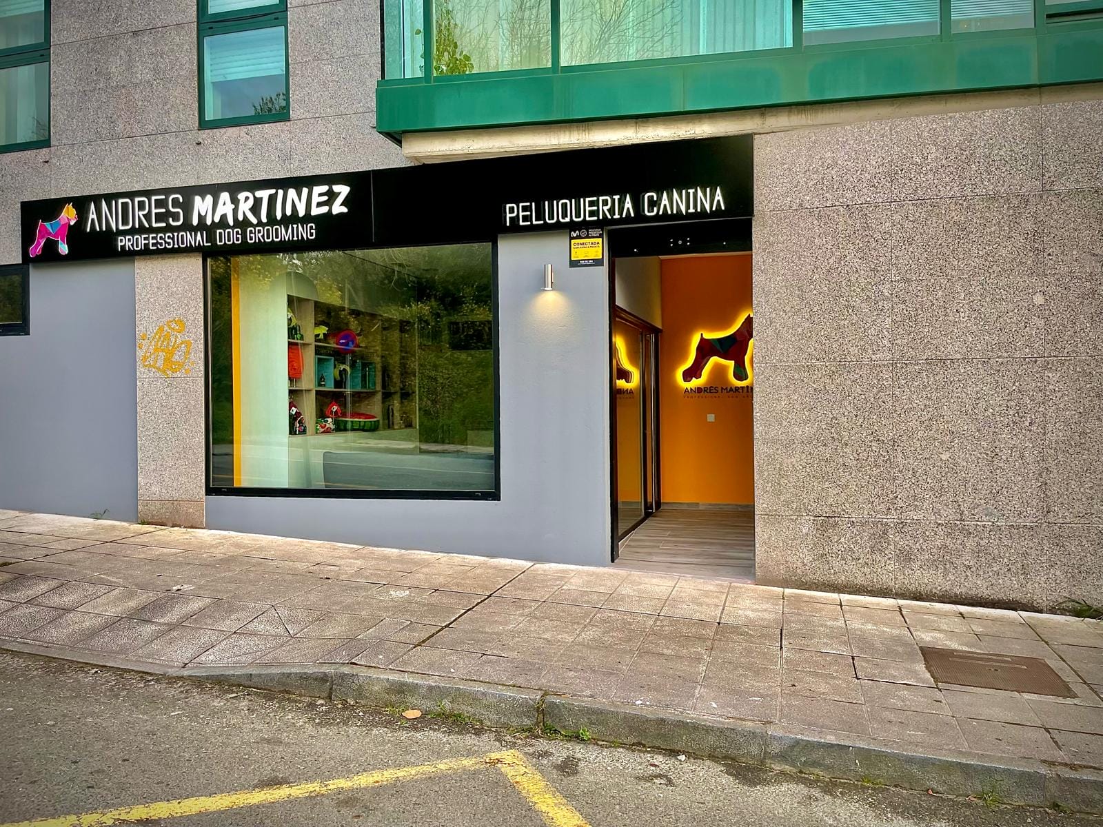 ANDRÉS MARTÍNEZ DOG GROOMER