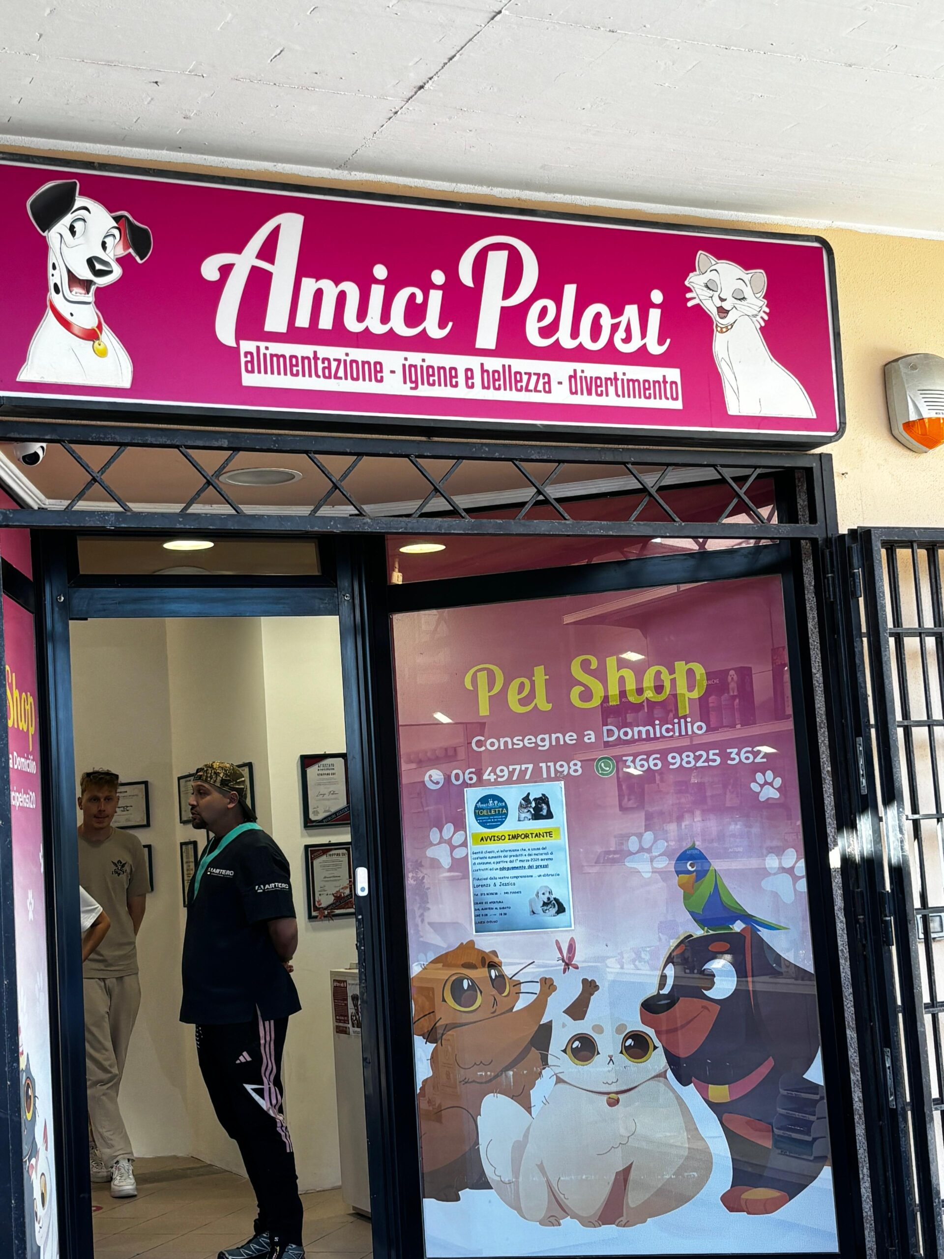 Amici Pelosi Grooming Saloon